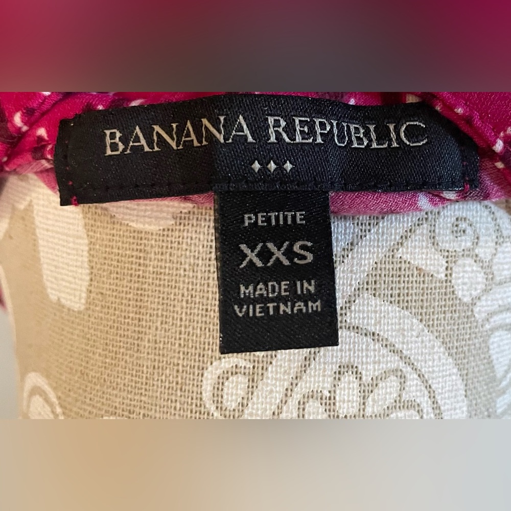 Banana Republic Women’s Size XXS Pink Blouse Top - Picture 2 of 3